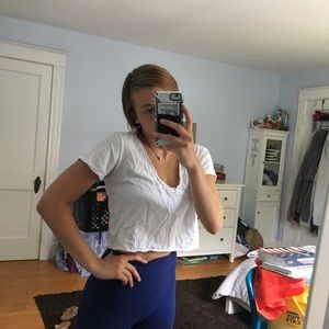 White brandy melville cropped tee